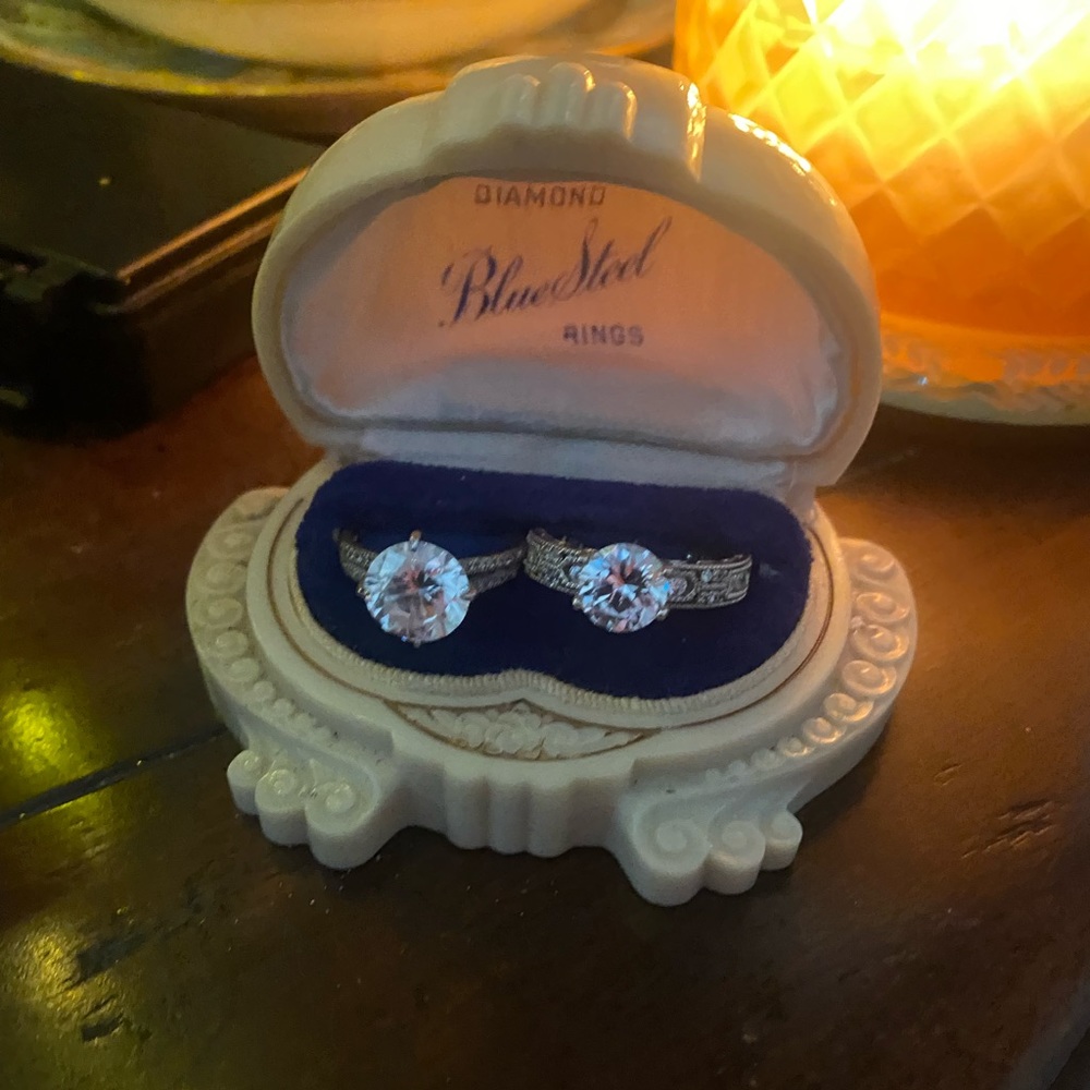 LADIES COUPLE WHITE GOLD OVER SILVER WEDDING PROPOSAL SET ANTIQUE ART DECO BOX!!